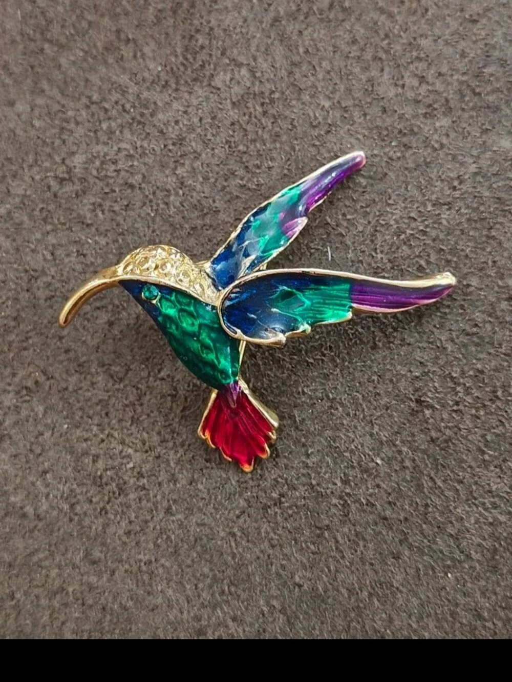 Beautiful & Colorful Vintage 1980s Hummingbird Gold Tone Enamel Pin Brooch.